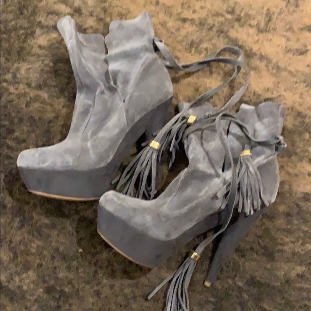 Colin Stuart Platform Booties. Like New. Size 7 - image 2